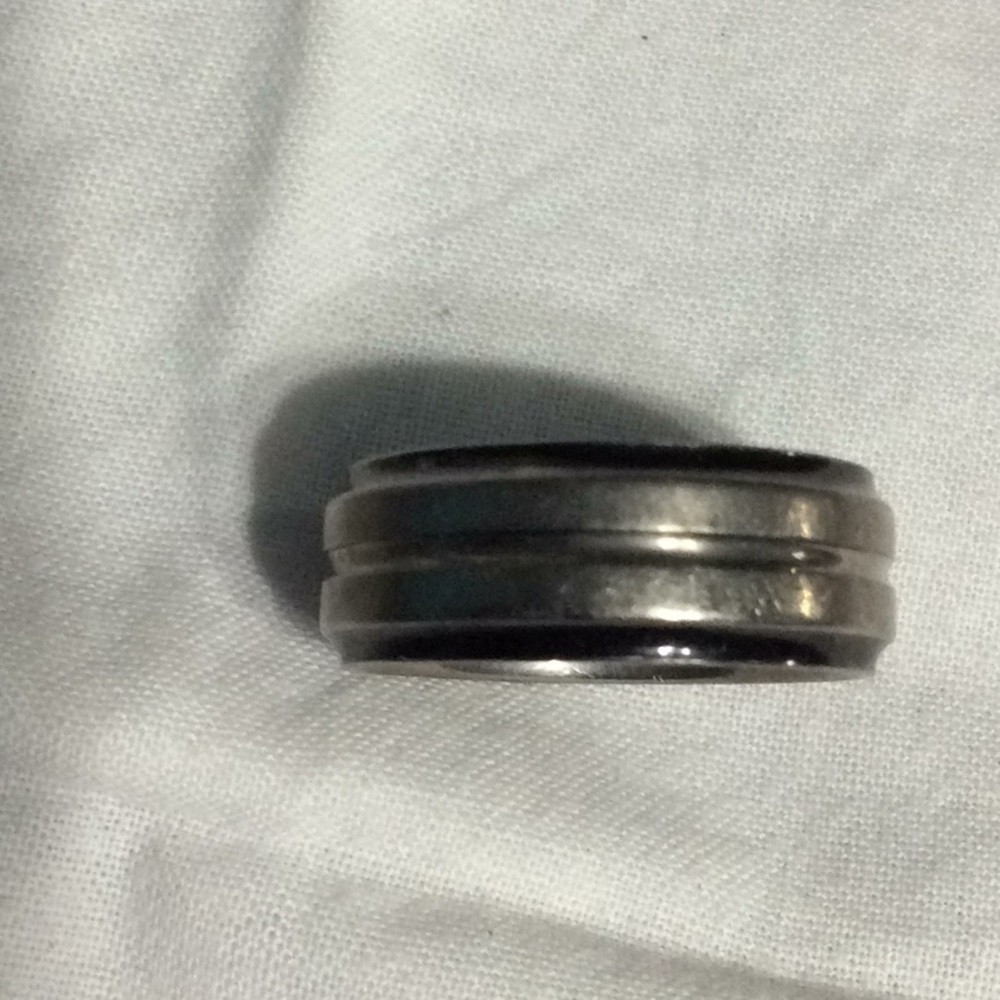 Stainless steel men’s ring size 9.5